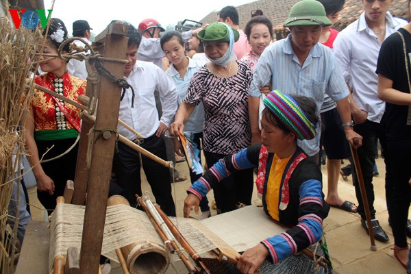 ตลาดนัดเขตเขา ณ กรุงฮานอย - ảnh 3